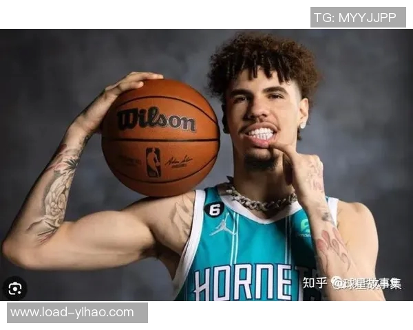 拉梅洛鲍尔高效表现无奈球队失利13投9中砍下27分助攻5次三分球命中率惊人